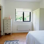 Four Bedroom House By Travel Lets Short Term Agency Donegal With Free Wifi * לטרקני