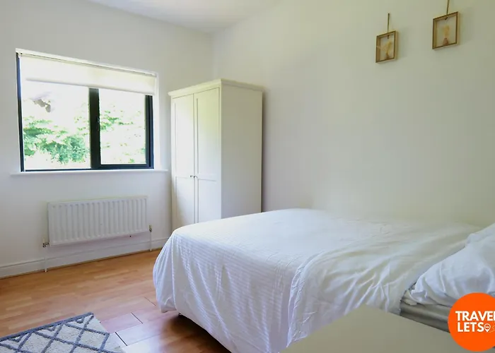 4Br House By Travel Lets Short Term Rental Agency Donegal With Free Wifi * 레터케니