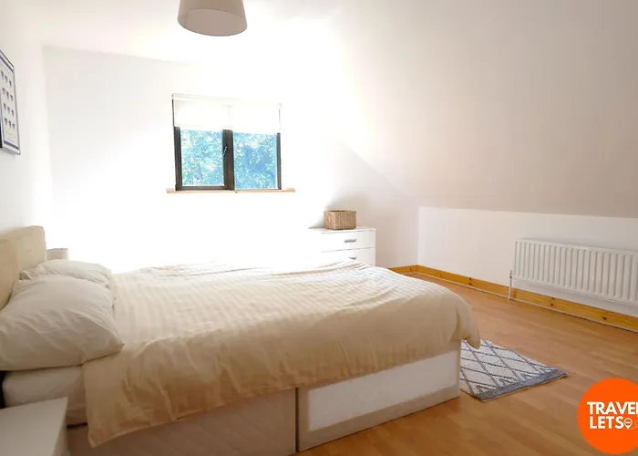 4Br House By Travel Lets Short Term Rental Agency Donegal With Free Wifi 레터케니