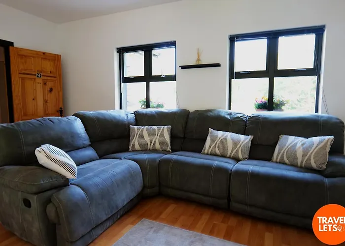 아파트 4Br House By Travel Lets Short Term Rental Agency Donegal With Free Wifi *