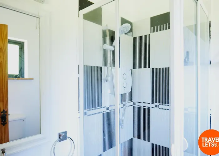 4Br House By Travel Lets Short Term Rental Agency Donegal With Free Wifi 아파트