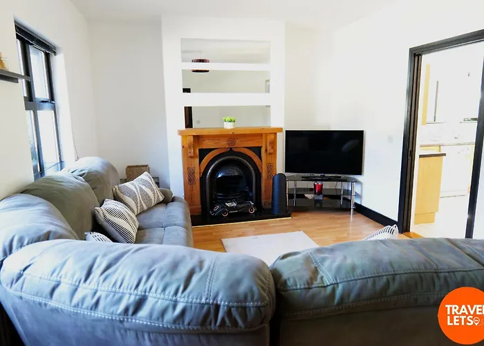 4Br House By Travel Lets Short Term Rental Agency Donegal With Free Wifi 아파트